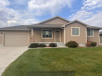 4316 Aster Dr, Grand Island, NE 68803
