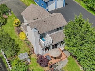 445 and 360 Se Totten Shores Dr, Shelton, WA 98584