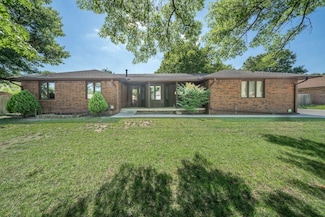 1024 S Burrus St, Wichita, KS 67207