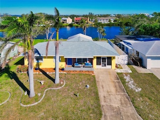 8404 43rd Ave W, Bradenton, FL 34209