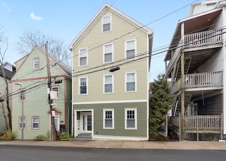 30 Armstrong St Unit 101, Jamaica Plain, MA 02130