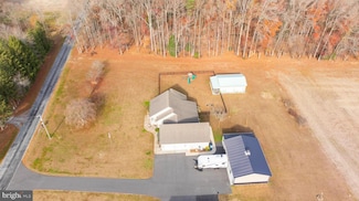 1060 Edwardsville Rd, Felton, DE 19943