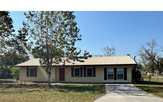 602 Padgett Ave SE, Live Oak, FL 32064