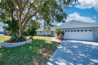 1896 Mova St, Sarasota, FL 34231