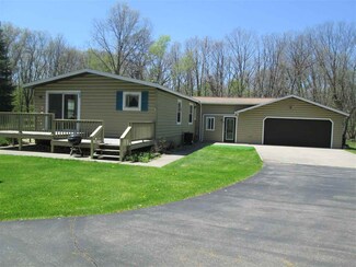 618 Dixie Dr Unit PV, Grand Marsh, WI 53936