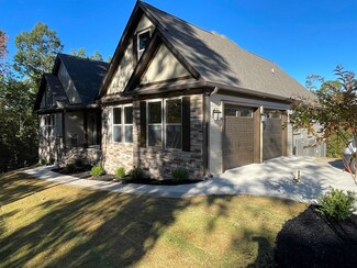38 Chippewa Ct, Marietta, SC 29661