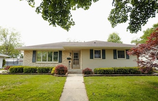 33 S Saint Joseph Ln, Fond Du Lac, WI 54935