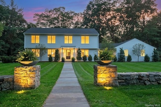 1 Devoe Rd, Armonk, NY 10504