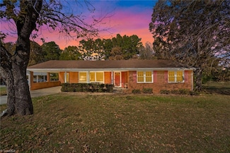 1835 Greentree Rd, Burlington, NC 27217