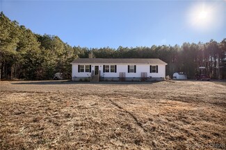 8284 Baileys Wharf Rd, Gloucester, VA 23061