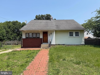 236 Larchmont Dr, Delanco, NJ 08075