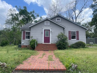 209 W Hart Ave, Opp, AL 36467
