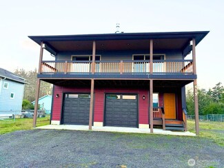 415 Olympic View Ave NE, Ocean Shores, WA 98569