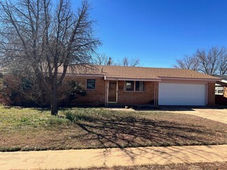 1206 E Hester St, Brownfield, TX 79316