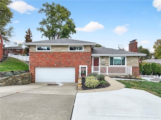 5512 Wolfe Dr, Pittsburgh, PA 15236