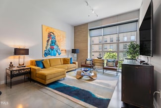 319 Fayetteville St Unit 404, Raleigh, NC 27601