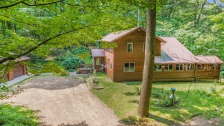 9549 N 17th St, Kalamazoo, MI 49009