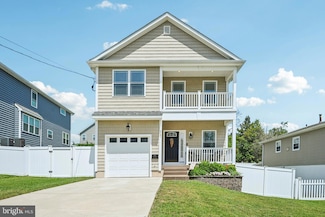 3761 Glenn St, Philadelphia, PA 19114
