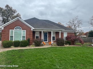 10110 Lanson Ct, Louisville, KY 40272