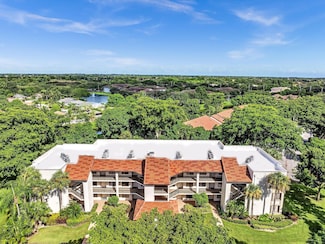 10143 Mangrove 203 Dr Unit 203, Boynton Beach, FL 33437