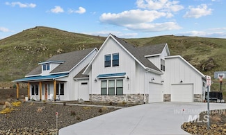 4940 W Creeks Edge Ct, Garden City, ID 83714