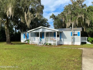 245 Tropic Ave, Satsuma, FL 32189