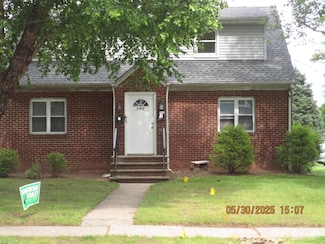 143 Vineyard Rd, Edison, NJ 08817