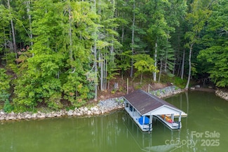 503 Lark Haven Dr, Nebo, NC 28761