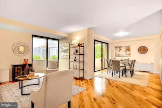 4141 N Henderson Rd Unit 511, Arlington, VA 22203