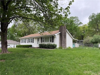 3100 10th Ave, Leavenworth, KS 66048