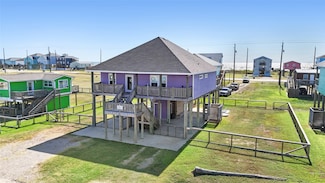 4414 Palm St, Freeport, TX 77541