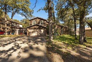 1320 Mockingbird Dr, Grapevine, TX 76051