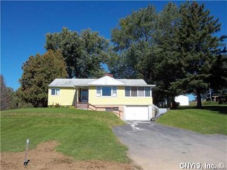3267 Cottle Rd, Weedsport, NY 13166
