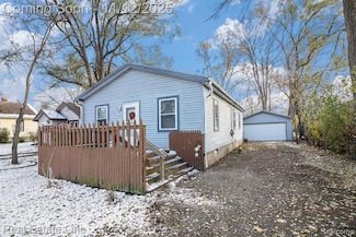 3164 Bessie St, Auburn Hills, MI 48326