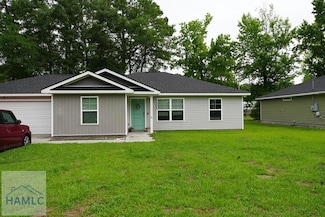 613 S Macon St, Ludowici, GA 31316