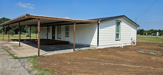 7105 Starling St, Joshua, TX 76058