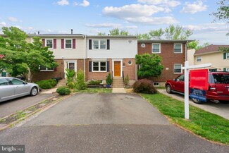 7108 Captains Cove Ct, Alexandria, VA 22315