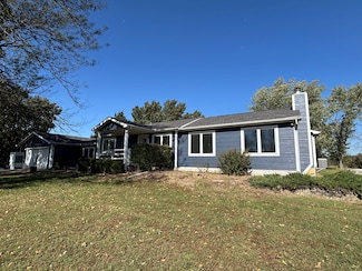 1112 16th Rd NW, Burlington, KS 66839