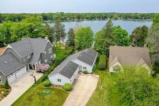 W375S4961 E Pretty Lake Rd, Dousman, WI 53118