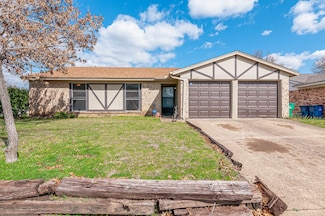 6325 Cascade Cir, Watauga, TX 76148
