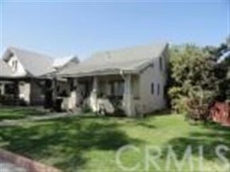 127 E Valencia Dr, Fullerton, CA 92832