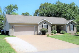 108 Rock Rd, Owensville, IN 47665