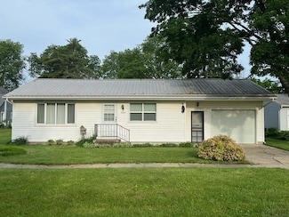 305 N 3rd St, Quasqueton, IA 52326