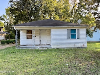 807 Central St, Dyersburg, TN 38024