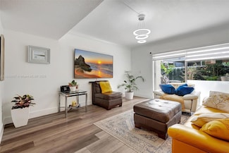 1187 NW 123rd Place Unit 204, Miami, FL 33182