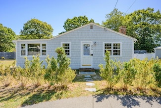 274 Winslow Gray Rd, West Yarmouth, MA 02673