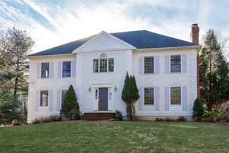 6 Rockrimmon Rd, North Hampton, NH 03862