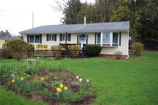 29 Silver St, Clifton Springs, NY 14432