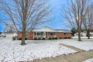613 Elm St SW, Demotte, IN 46310
