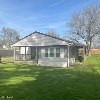 1376 Fairview Ave, Atwater, OH 44201